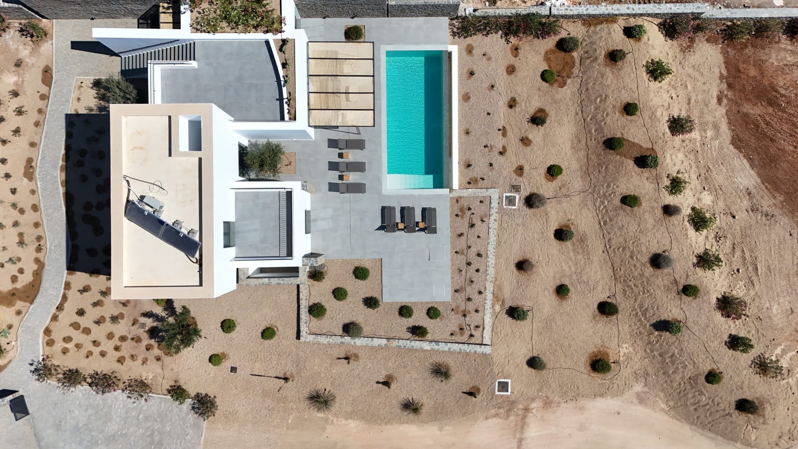 Top-down aerial view of the Villa Sabbia plot
